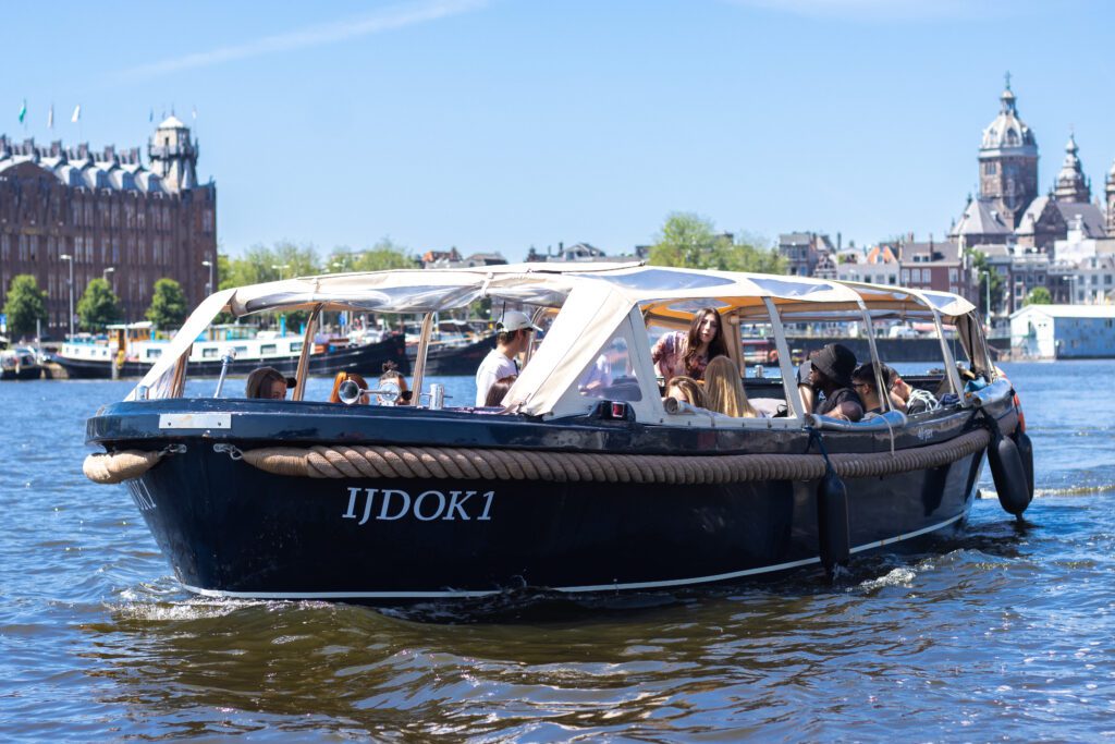 The Beauty Of Amsterdam Canal Cruises Starboard Boats